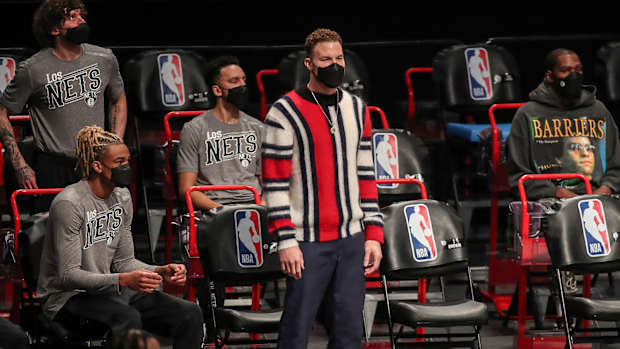 blake-griffin-nets-bench